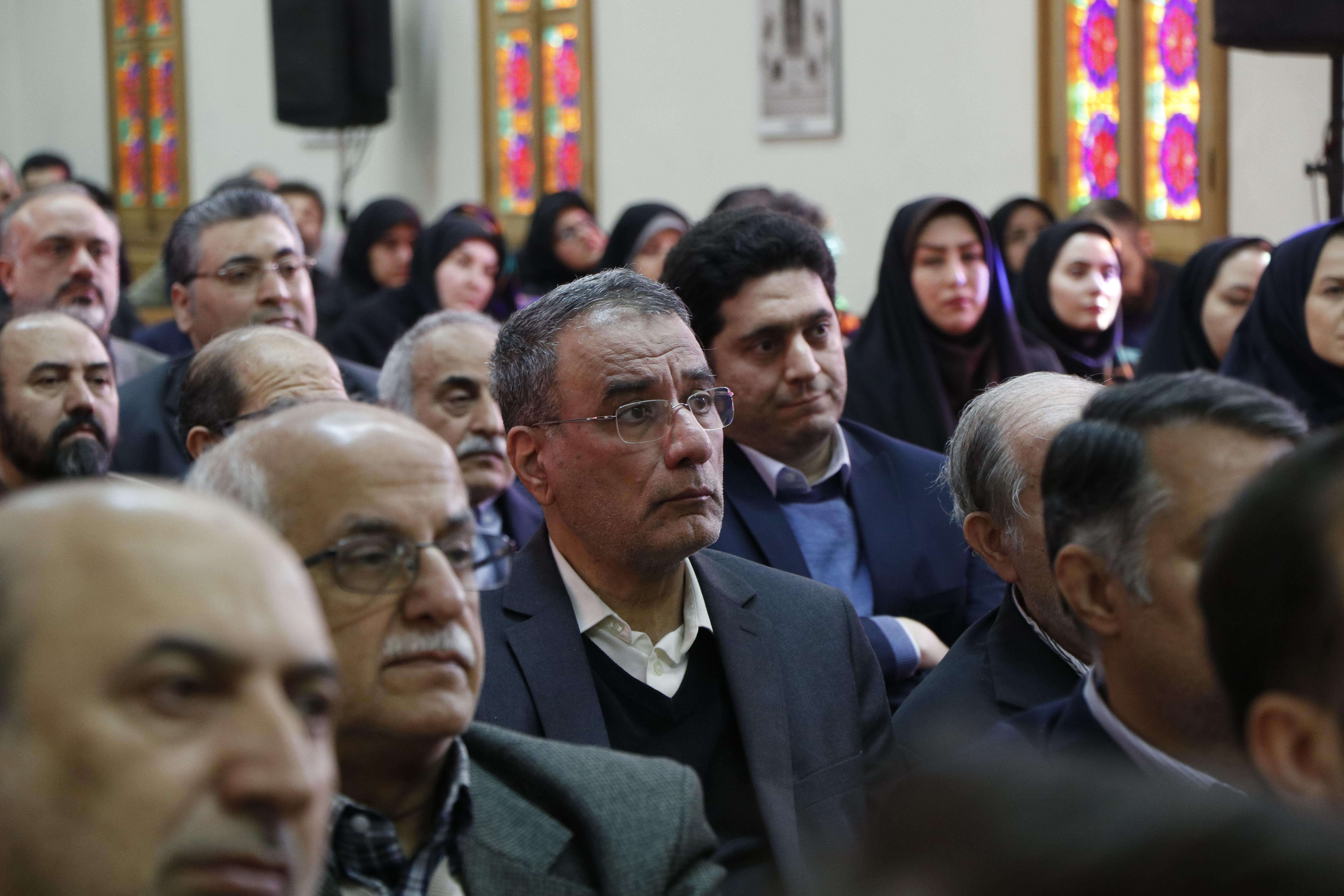 تکریم و معارفه