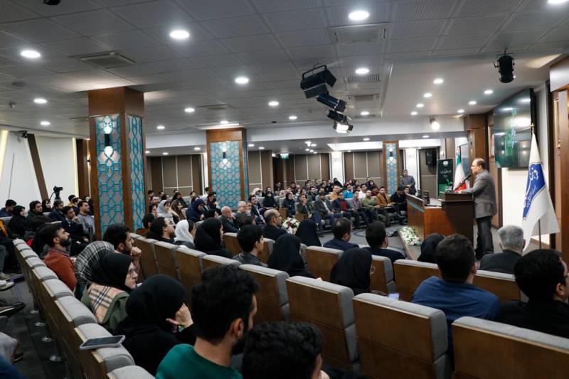 کاشتن برای آینده