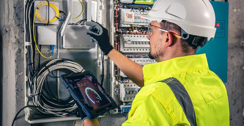 مهندسی برق و کامپیوتر