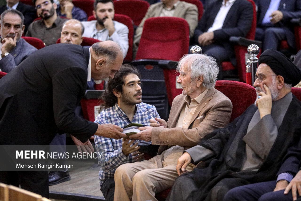 مراسم رونمایی  19