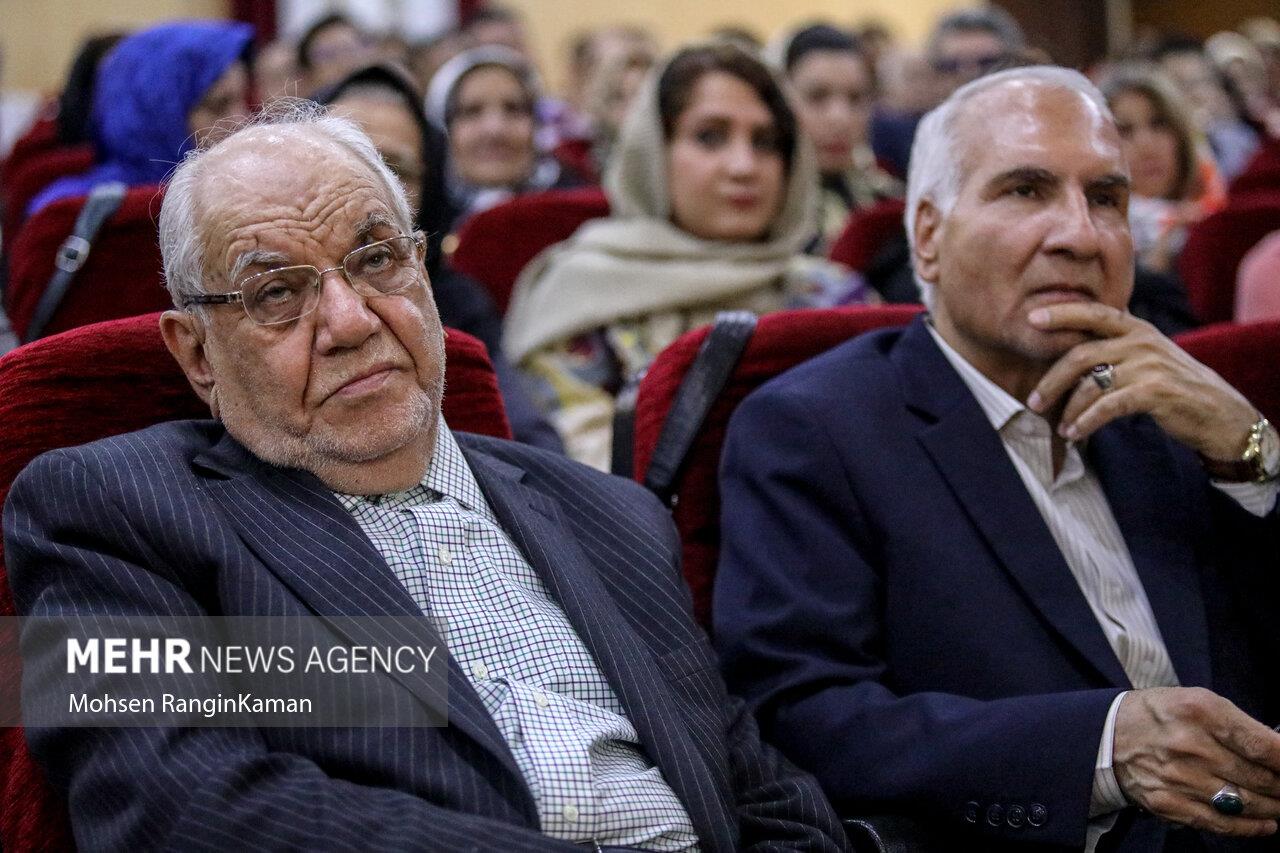 مراسم رونمایی  17