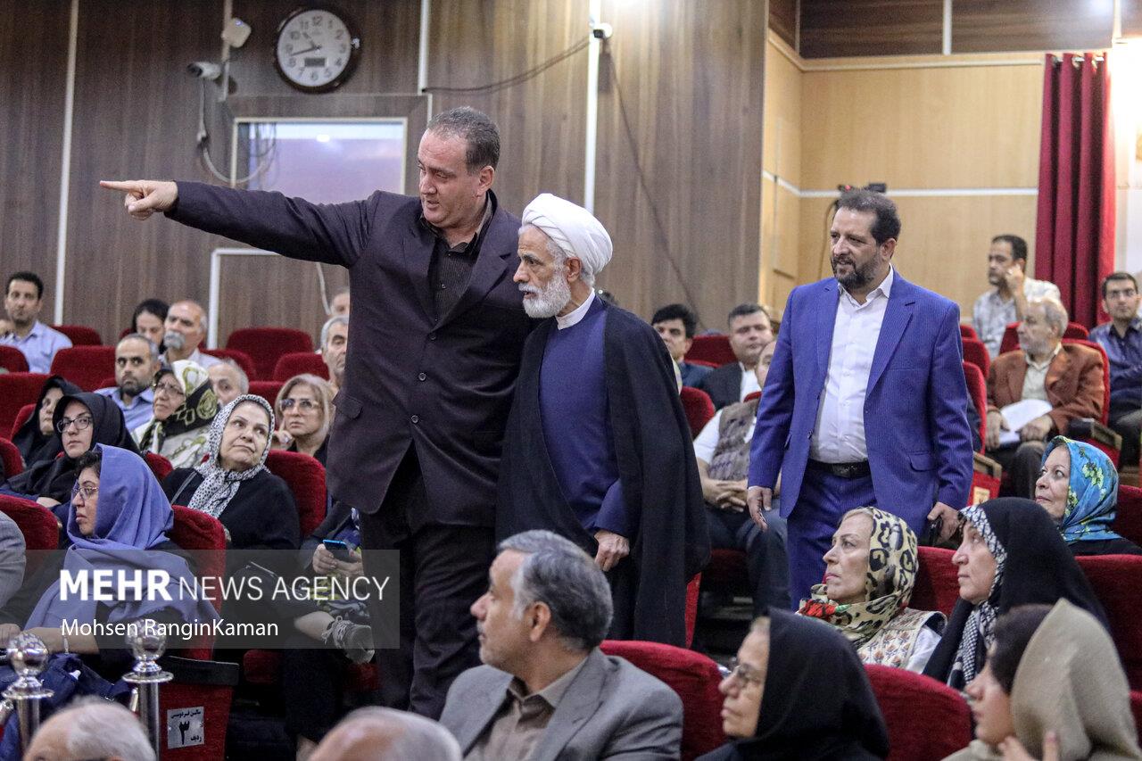 مراسم رونمایی  16