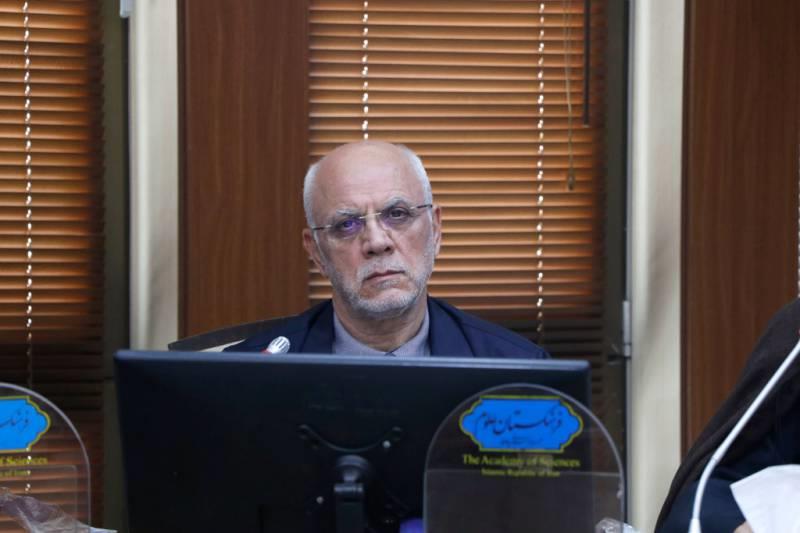 کرسی های نظریه پردازی 7