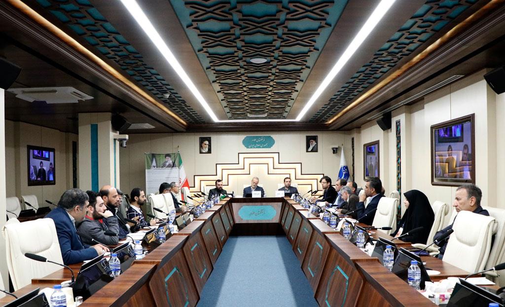 نشست بررسی و تحلیل اسناد مصوبات حوزه علم و فناوری 23