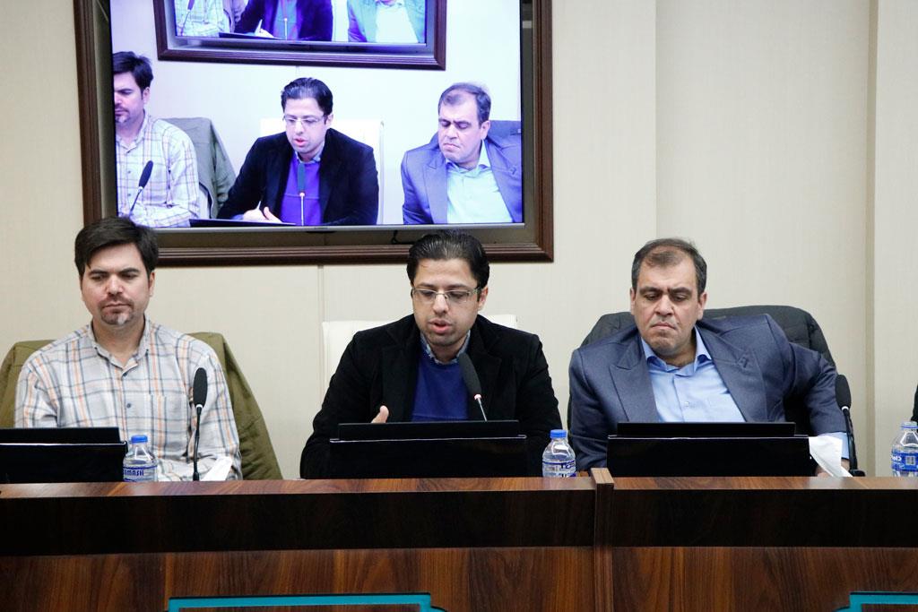 نشست بررسی و تحلیل اسناد مصوبات حوزه علم و فناوری 16