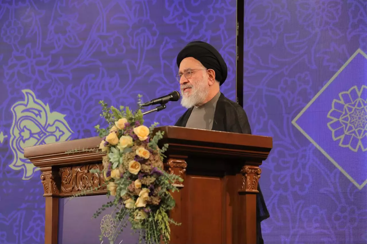 آیین رونمایی 13