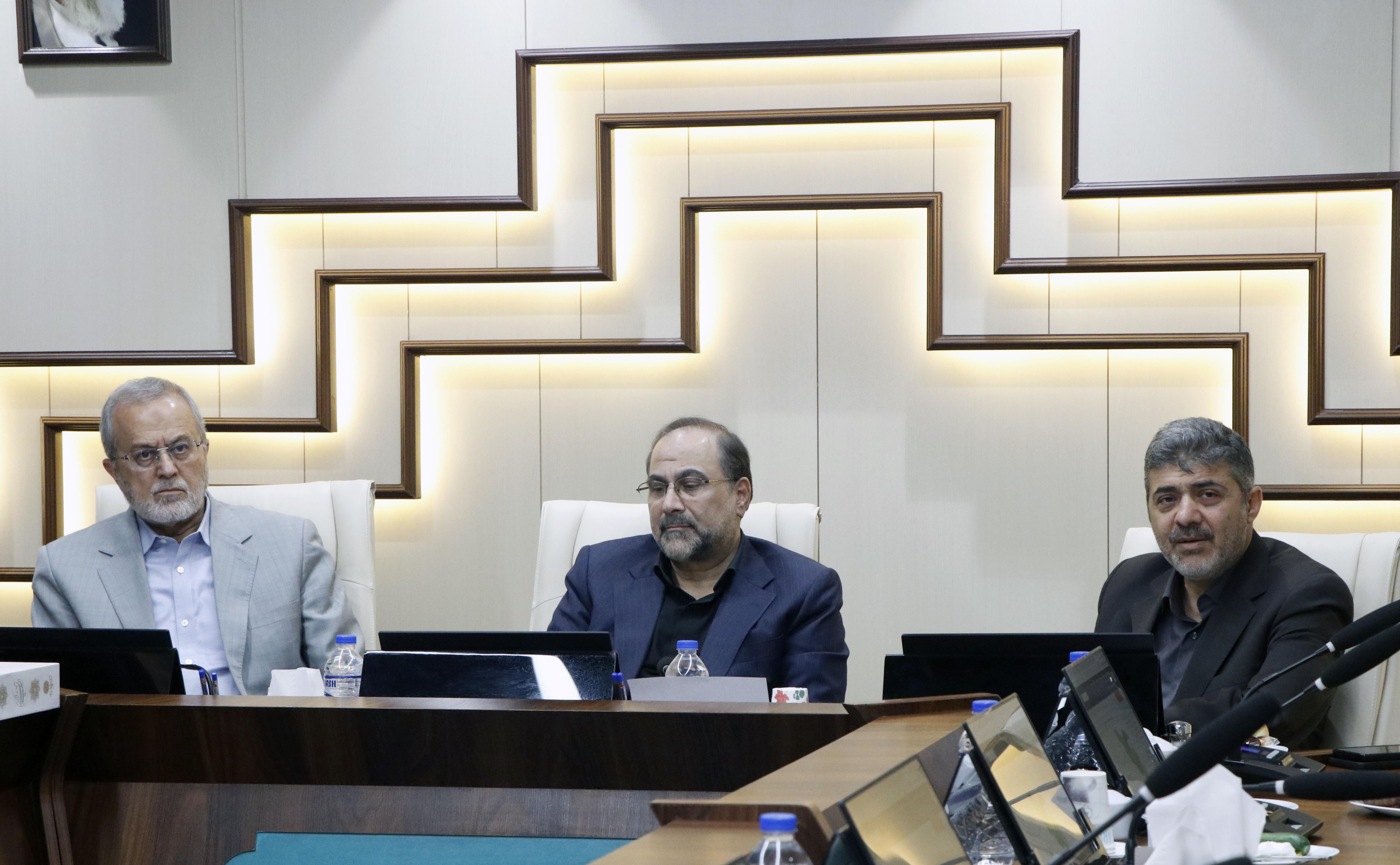 فرهنگستان 15