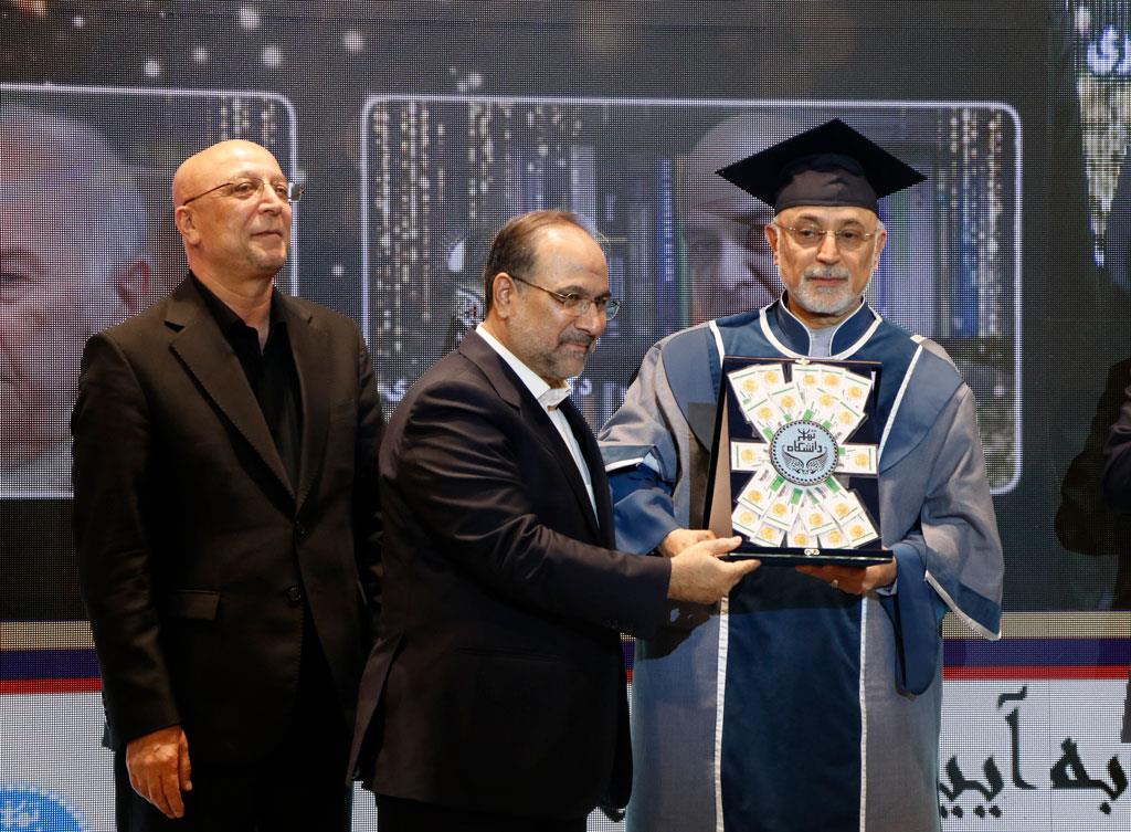 دومین دوره آیین اعطای نشان عالی دانش 11