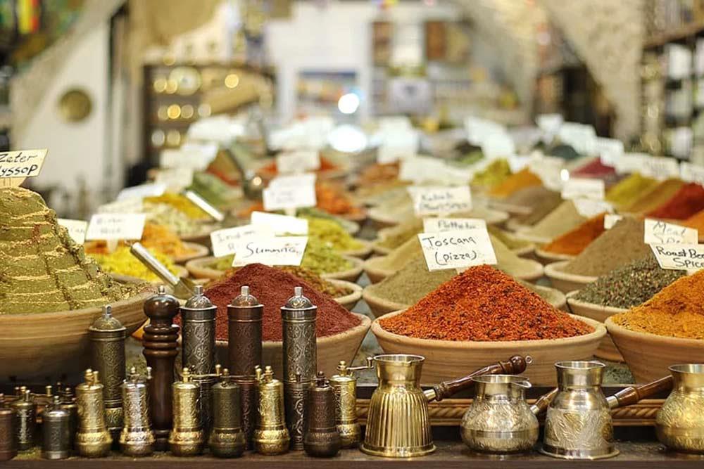 ضرورت ساماندهی عطاری‌ها، به عنوان یک نهاد تمدنی