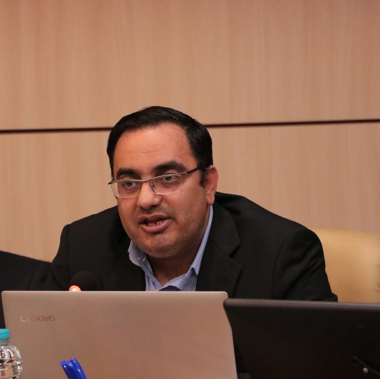 A Seminar on the Smart Agriculture-Opportunities and Challenges