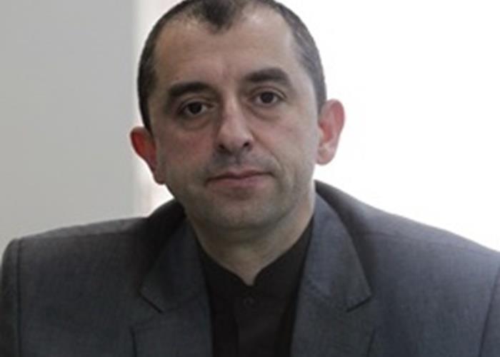 Prof. Zare Receives the Award of the French Habilitation