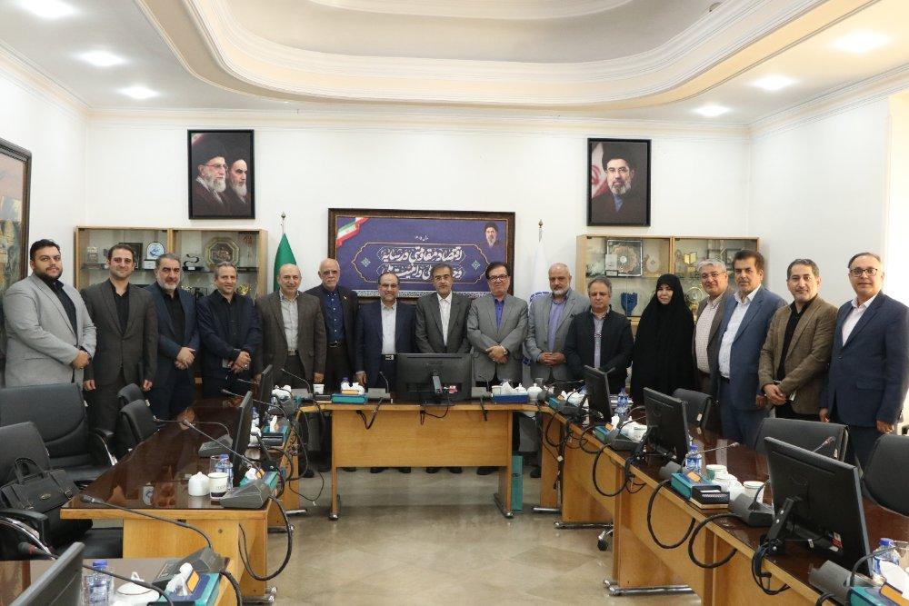 نشست مشترک رئیس فرهنگستان علوم با رئیس جهاد دانشگاهی