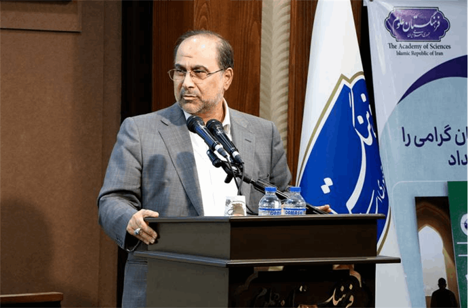 ضرورت گذار از نگاه سنتی به علم و حمایت همه‌جانبه از نوآوری‌های علمی جوانان