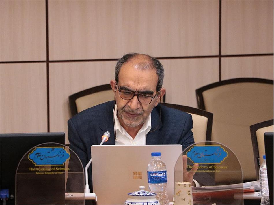 ملاحظاتی در روش شناسی در اقتصاد ایران