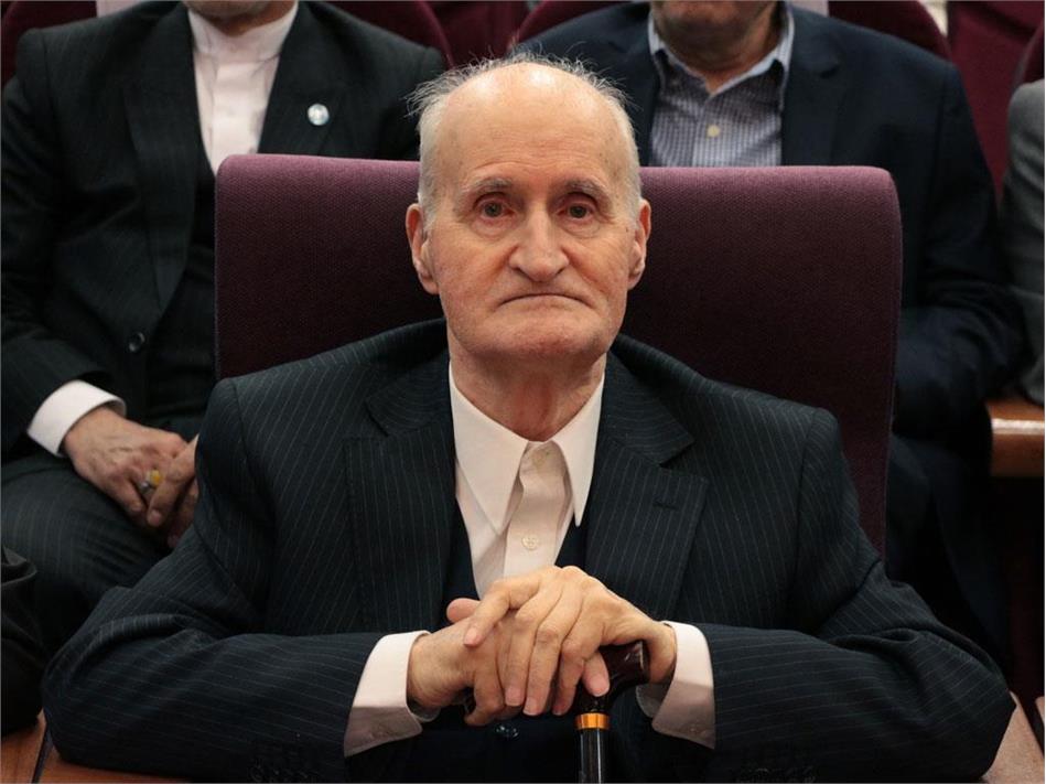 مراسم تجلیل از خدمات علمی دکتر بلورچیان برگزار شد