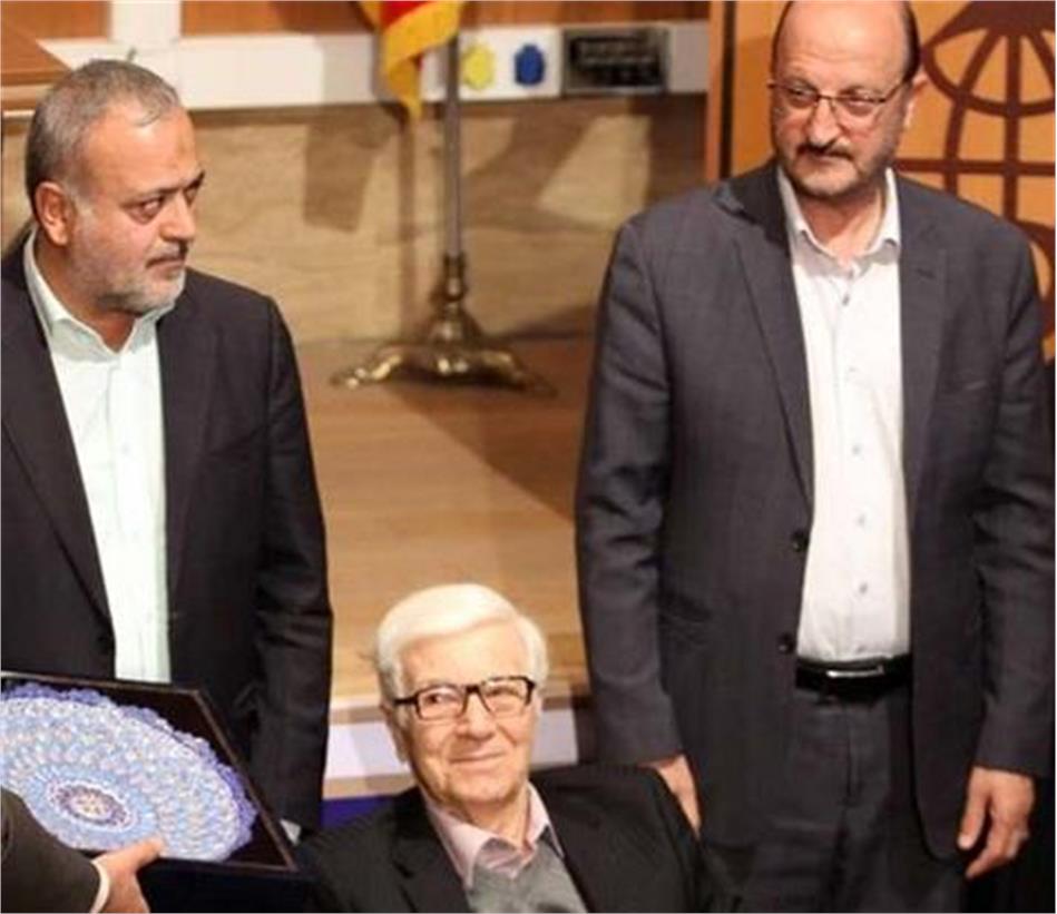 بزرگداشت استاد دکتر احسان اشراقی در دانشگاه بین المللی امام خمینی قزوین