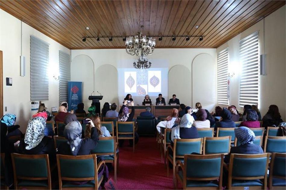 کتابت مصاحف قرآنی امروزه از ویژگی‌های هنری خاصی برخوردار است