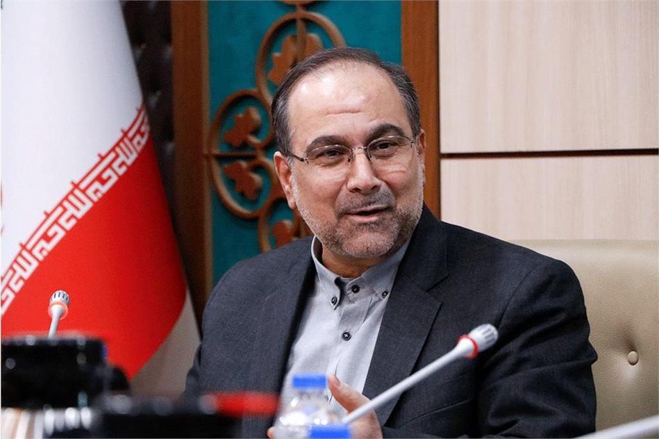 تأکید رئیس فرهنگستان علوم بر مرجعیت علمی در حل مسائل کلان اقتصاد ایران