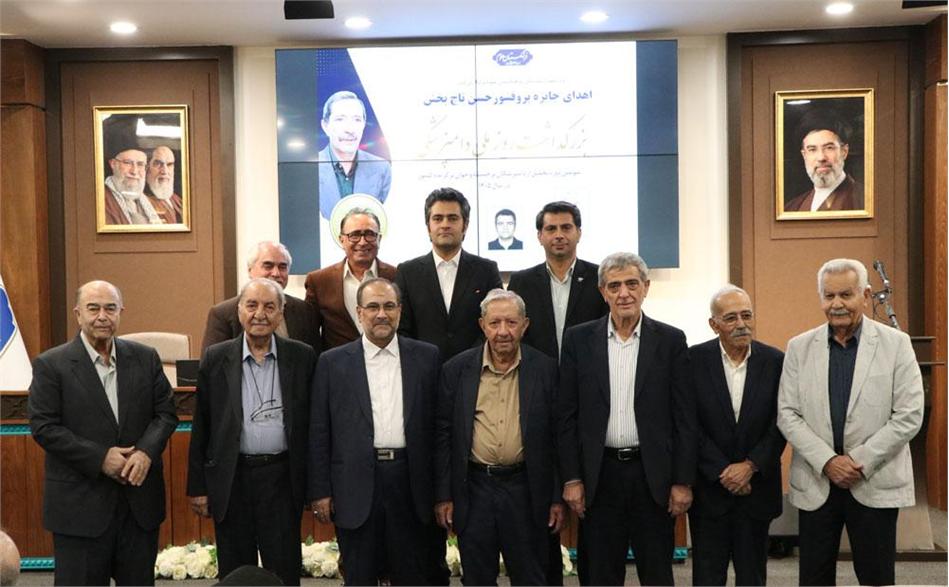 دکتر مخبر دزفولی: ظرفیت‌های علمی دامپزشکی باید در خدمت حل مسائل کشور قرار گیرد/ پروفسور ‏تاجبخش:‏ سرمایه دامی کشور ظرفیتی مهم