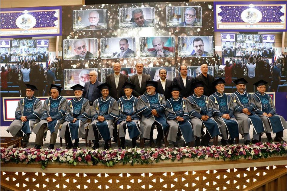 اعطای دومین نشان عالی دانش به دکتر علی‌اکبر صالحی و دکتر جواد فیض