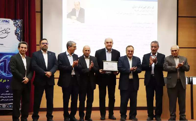 از ‏‎ ‎دکتر گئورگ قره‌پتیان به‌عنوان استاد پیشکسوت پژوهش تقدیر شد