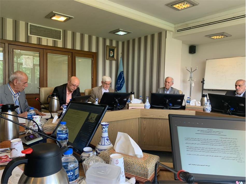 برگزاری جلسه کمیسیون پیشبرد ریاضیات فرهنگستان با حضور وزیر علوم