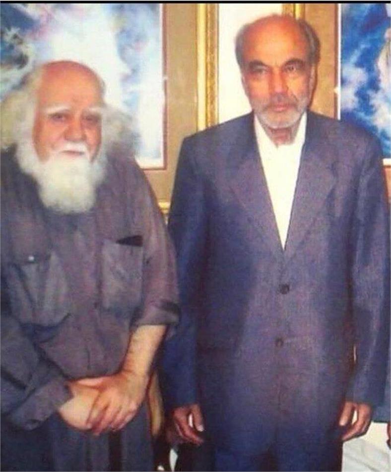 حکیمی جامع علم دین و فلسفه و صاحب فضائل اخلاقی بود