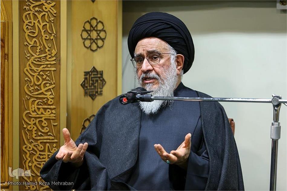 حضرت مولا علی(ع) ملاک قدر و منزلت اشخاص را «معرفت به حق و باطل» قرار دادند