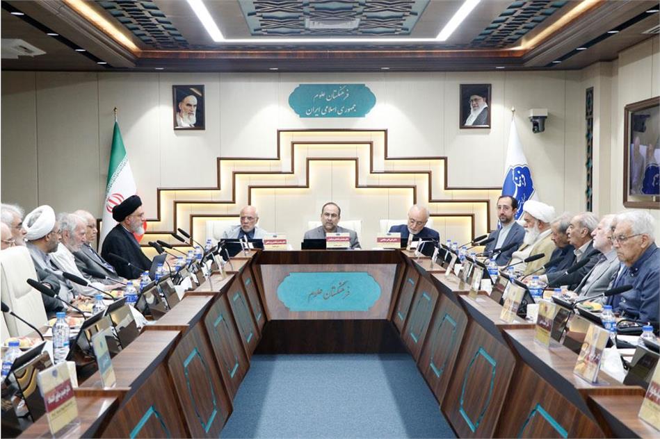 ظرفیت علمی رئیس جمهور منتخب برای تقویت جایگاه علمی کشور فرصت ارزشمندی است