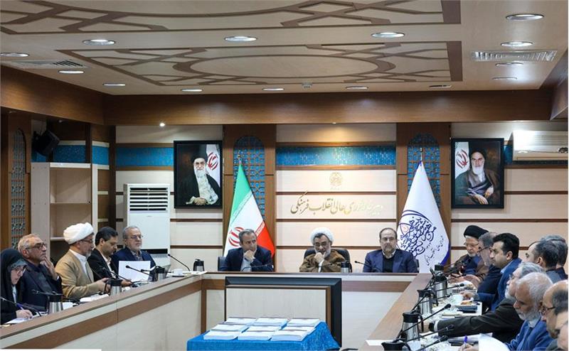 دکتر مخبر دزفولی: علم باید در خدمت حل چالش های معیشتی و مسائل روز کشور باشد