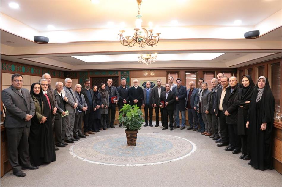 شش مهندس برجسته کشاورزی و منابع طبیعی کشور، منتخب فرهنگستان علوم معرفی و تجلیل شدند