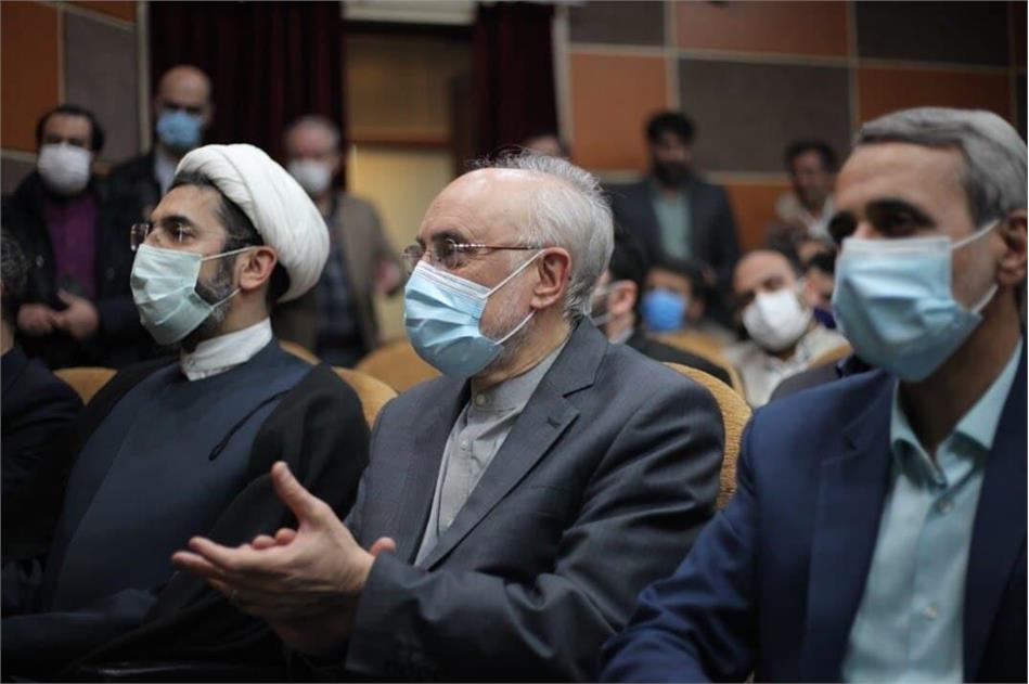 حضور دکتر علی اکبر صالحی در اکران خصوصی فیلم سینمایی «مرد نقره ای»