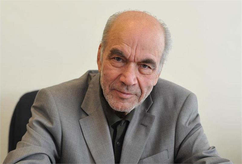 هوش مصنوعی انسان خردمند نیست؛ نه دوری کنیم نه شیفته شویم