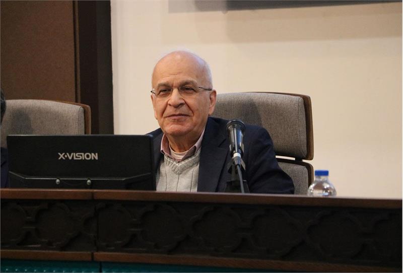 لزوم ارائه چشم‌انداز واقع‌بینانه و راهبردهای کلان هوش مصنوعی در ایران